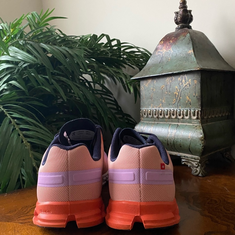 ON Running Cloudflow 3.0 - Rose/Fiji, Size 8 - Picture 6 of 10